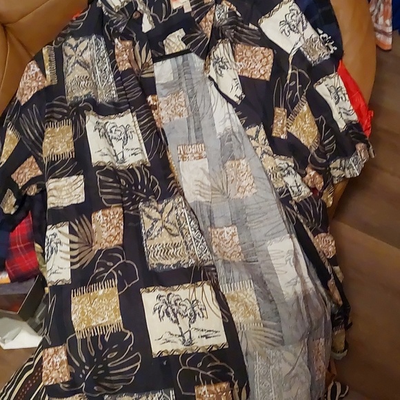 100% genuine Hawaiian shirts - Picture 4 of 6